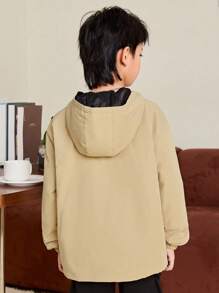 SHEIN 男大童字母拼貼細節帶蓋口袋連帽外套 - 卡其色 - 查看 2