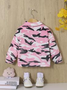 SHEIN Baby Girl Camo Print Flap Pocket Teddy Lined Coat