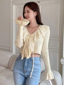 DAZY 素色荷葉邊前繫帶喇叭袖短款毛衣 - 杏色 - 查看 6