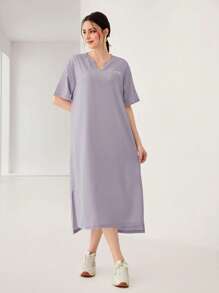 Mulvari 字母圖案缺口領下擺開叉洋裝