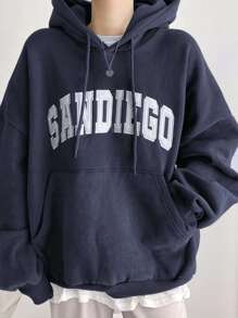 DAZY Sudadera con capucha de manga larga con bolsillo canguro, hombros caídos y cordón, con estampado de letras