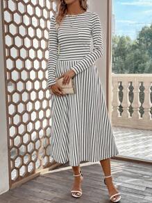 SHEIN LUNE Striped Print Tee & Slant Pocket Skirt - Black and White - View 5