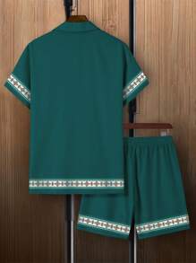 Manfinity RSRT Men Geo Print Shirt & Drawstring Waist Shorts - Dark Green - View 2