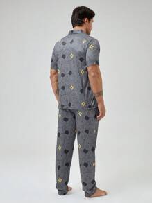 Men's Funny & Cute Grey Cartoon Print Knitted Fabric Pajama Set With Lapel Neck And Short Regular Sleeves - Grey - View 2