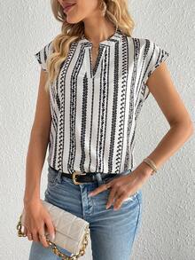 Ditsy Floral Print Notched Neck Batwing Sleeve Blouse - Black and White - View 3