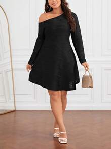 SHEIN Privé Plus Asymmetrical Neck Dress - Black - View 5