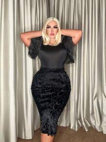 SHEIN SXY Plus High Waist Velvet Pencil Skirt - Black - View 1