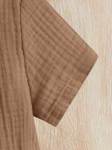 Casual Comfortable 2pcs/Set Baby Boy Half Buttoned Top And Shorts Outfit - Mocha Brown - View 4