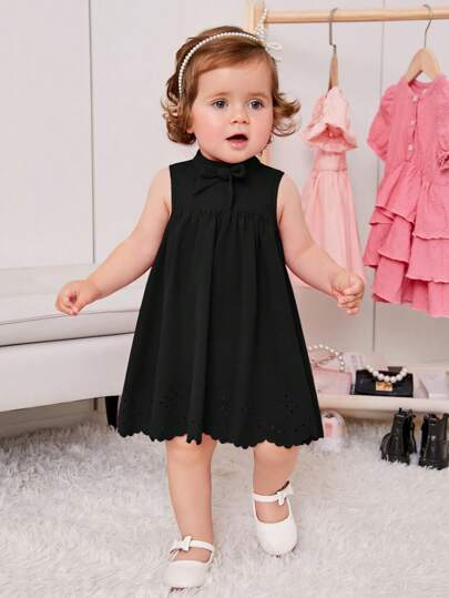 SHEIN Casual Baby Girl Hollow Out Dress With Bowknot At Front