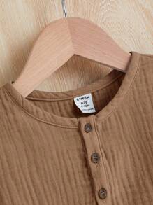 Casual Comfortable 2pcs/Set Baby Boy Half Buttoned Top And Shorts Outfit - Mocha Brown - View 3