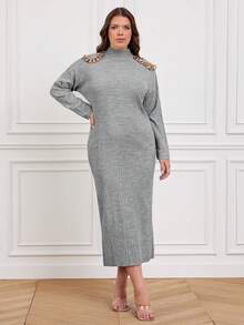 RueChic Hơn Cổ giả Chi tiết chuỗi Thả vai Đầm Áo len - Xám - Xem 4