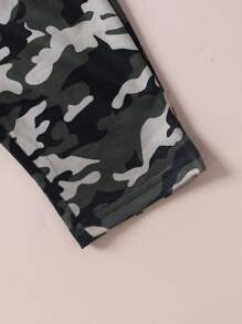 SHEIN 男嬰迷彩印花補丁貼口袋套頭衫和運動褲 - 彩色 - 查看 6