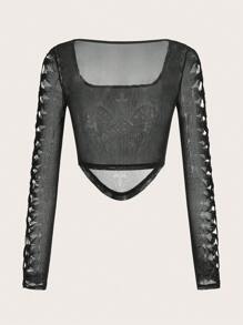 ROMWE PUNK 圖案印花鏤空不對稱下擺T恤 - 黑色 - 查看 2
