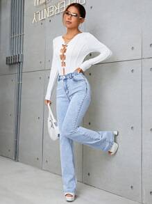 SHEIN Essnce Slant Pocket Flare Leg Jeans - Light Wash - View 2