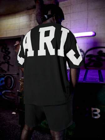 Manfinity RebelGame 男士大码字母圖案落肩T恤和短褲