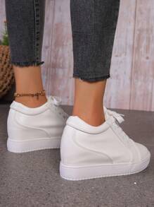Damskie buty casualowe na wiosnę/jesień, buty skórzane w jednolitym kolorze, lekkie i wygodne, mokasyny na platformie z cienkim paskiem i koturnem - Biały - Zobacz 3