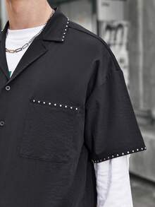 Manfinity EMRG Men Contrast Trim Pocket Patched Shirt - Black - View 5