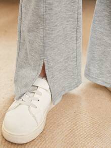 SHEIN 女小童2入組字母補丁細節下擺開叉喇叭褲 - 彩色 - 查看 8