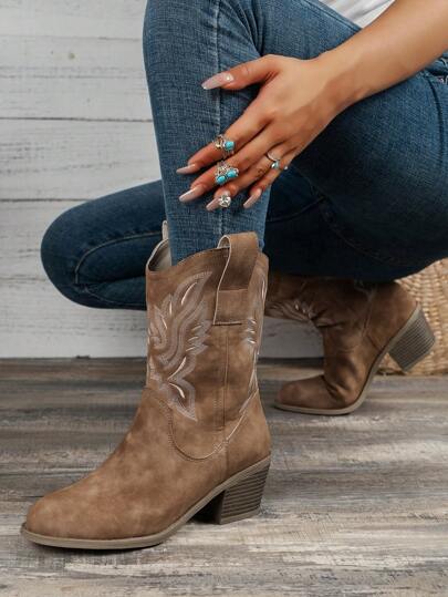 Fall/Winter 2025 Women's Vintage Fashionable Western Embroidered Cowboy Boots