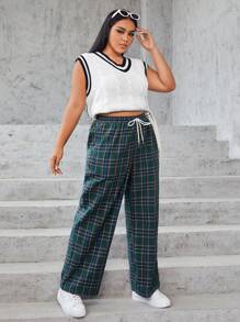 SHEIN EZwear Plus Striped Trim Cable Knit Sweater Vest