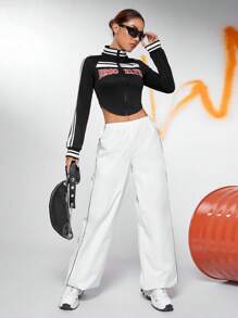 SHEIN EZwear Letter Graphic Striped Side Zip Up Crop Sweatshirt