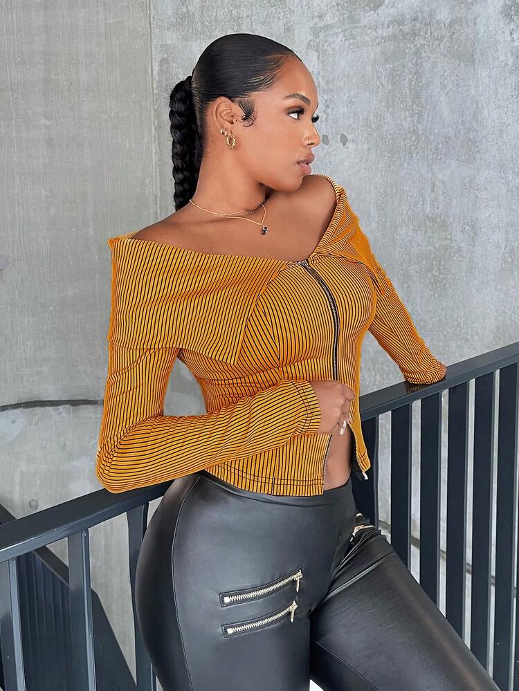Off Shoulder Zip Up Crop Top