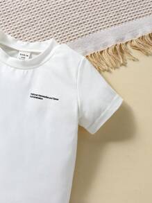 男嬰熊和字母圖案T恤