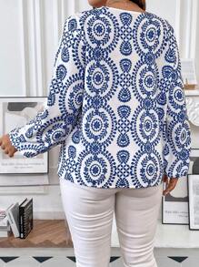 Franclia Talla grande Blusa con estampado de mándala de cuello notch de manga farol