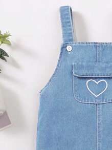 SHEIN Playful Pals Baby Girl Heart Embroidery Flap Pocket Denim Overall - Light Wash - View 3
