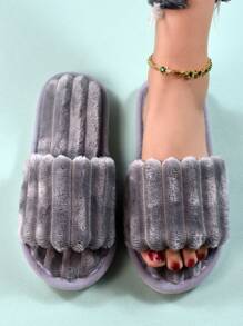 Fall/Winter Women's Fashionable Home Slippers, Simple And Fluffy Bedroom Slippers - Grey - View 1