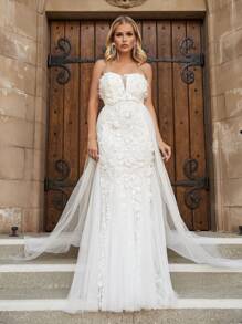 Floral Appliques Mesh Overlay Tube Wedding Dress
