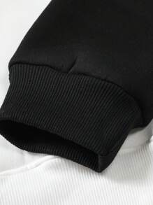 Manfinity Homme Men Letter Graphic Raglan Sleeve Hoodie - Black and White - View 6