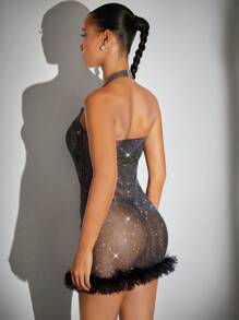 SHEIN BAE Vestido halter ribete lanudo con diamante de imitación con diseño de tachuela de espalda abierta de malla sin set de lencería - Negro - Ver 3