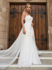 Floral Appliques Mesh Overlay Tube Wedding Dress