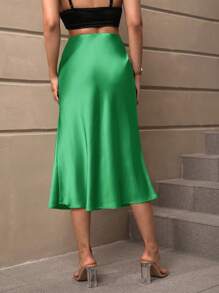 SHEIN BAE 高腰素色緞面A字半身裙