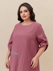 Mulvari Đầm Plus Size Nút Túi Ruy băng Sọc Giải trí - Bụi hồng - Xem 5