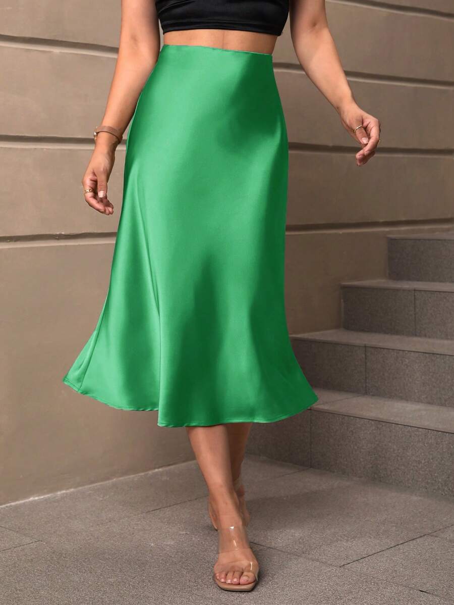 SHEIN BAE 高腰素色緞面A字半身裙