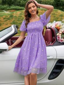 Revavyn Vestido con escote cuadrado, mangas abullonadas y superposición de malla con bordado floral, atuendo de vacaciones para mujer - Morado - Ver 5
