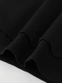 Manfinity EMRG 男士大码雕塑&標語圖案抽繩連帽衫 - 黑色 - 查看 3