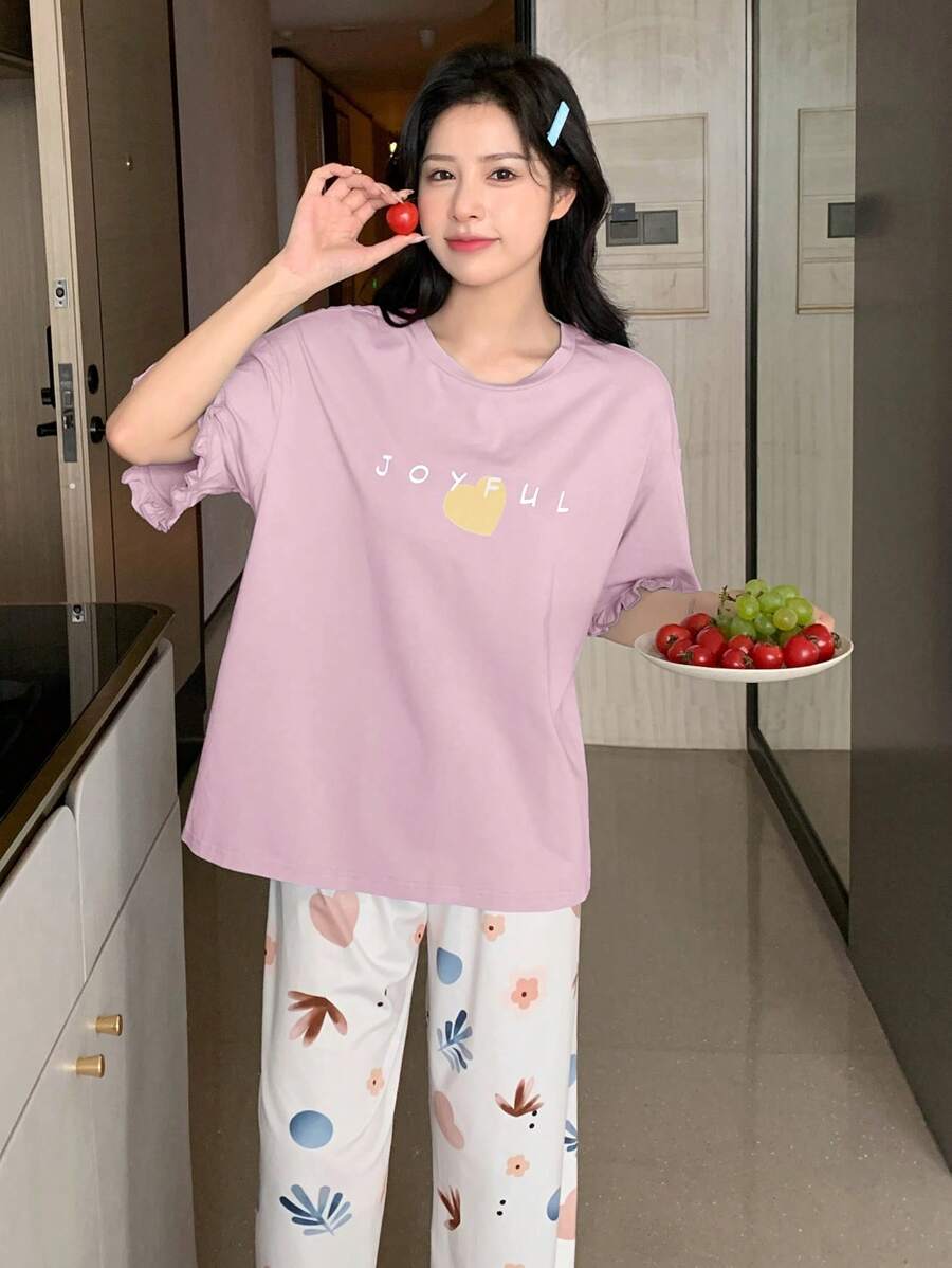 DAZY 字母圖案落肩T恤和褲子休閒服套裝 - 粉色 - 查看 1