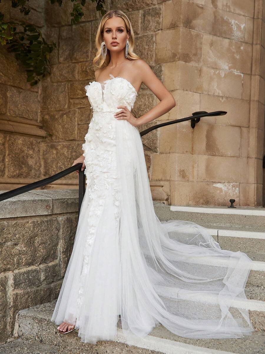 Floral Appliques Mesh Overlay Tube Wedding Dress