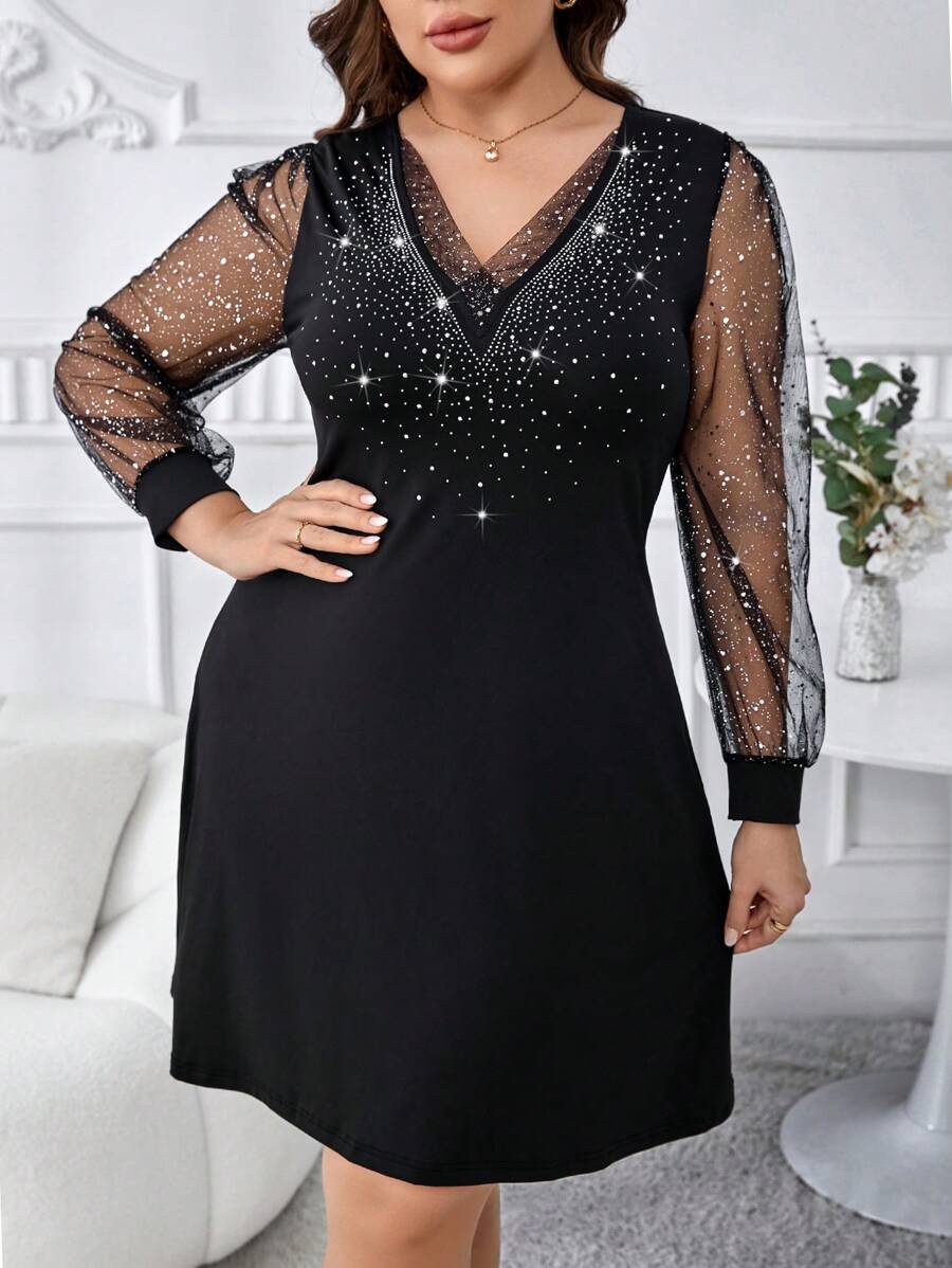 SHEIN Clasi Talla grande Vestido de manga con malla en contraste con diseño de diamante de imitación - Negro - Ver 1