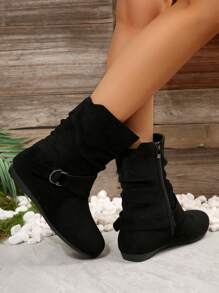 EMERY ROSE 2025 新款女士时尚靴子,黑色仿麂皮褶饰休闲靴,拉链和金属扣设计,圆头平底靴,户外百搭优雅舒适 - 黑色 - 查看 4