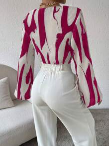 Chiquease In Đồ họa Mặt trước xoắn Áo sơ mi Crop - Màu Hồng Tươi - Xem 2
