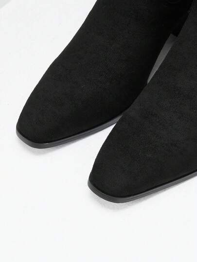 BLOCK HEEL BOOTIES