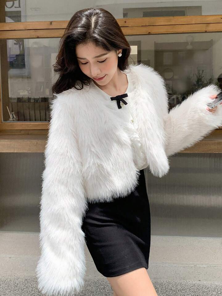 DAZY ソリッドオープンフロントクロップファジーコート | SHEIN