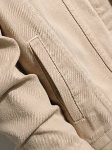 Manfinity Homme 男士长袖翻盖口袋牛仔夹克（无帽），秋季款 - 卡其色 - 查看 3