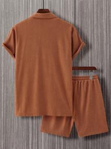 Manfinity Homme 男士字母貼布襯衫&短褲 - 卡其色 - 查看 2