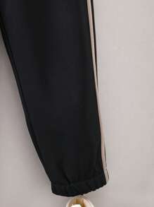 SHEIN 男小童鹿角圖案織帶拼接T恤和運動褲 - 彩色 - 查看 4