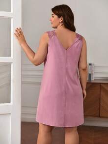 SHEIN Frenchy 大碼蕾絲拼接吊帶洋裝 - 藕粉色 - 查看 2